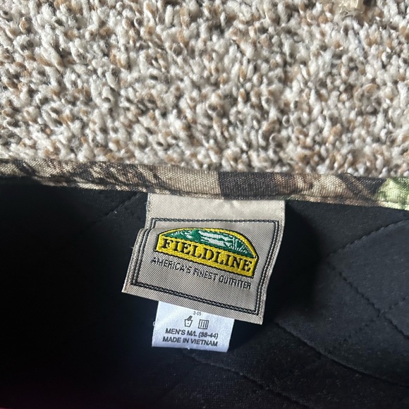 Fieldline Hunting Vest with padded seat - Picture 4 of 11